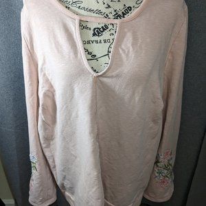 Kari Blue Curvy Floral Blouse Size 3x pink embroidered